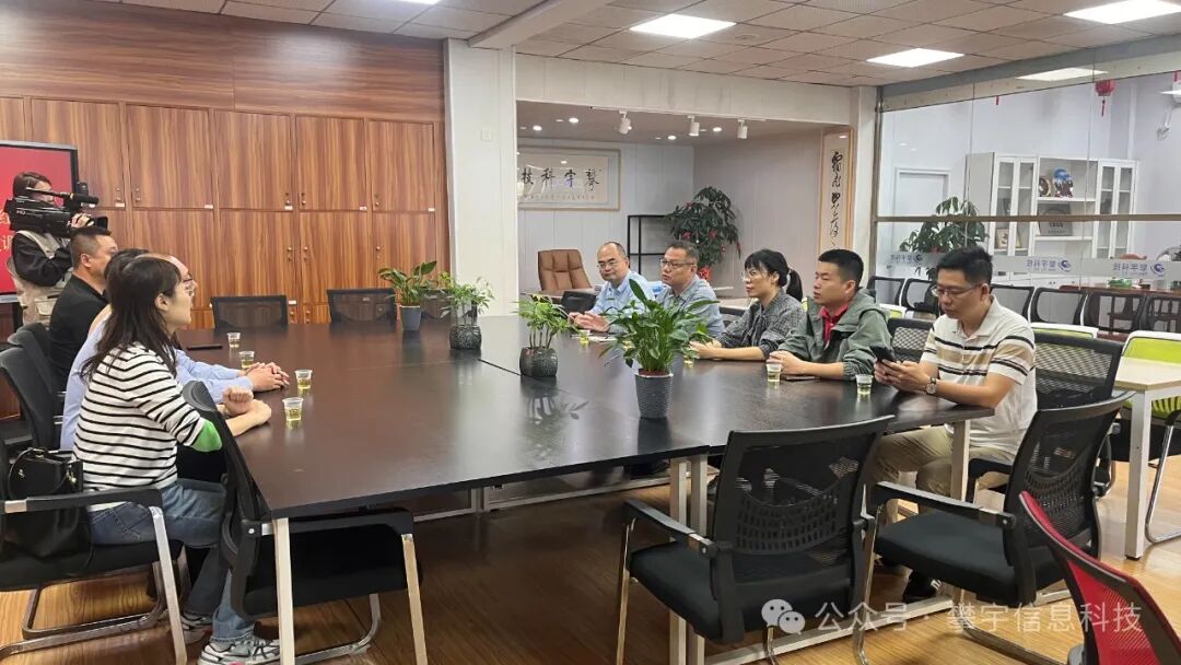攀宇&宇拓｜山西新产业技师学院孙建红院长一行莅临我司人才培养基地调研交流(图8)